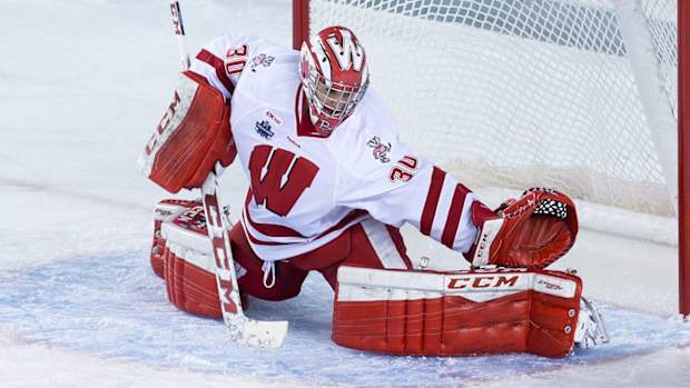 ann-renee-desbiens-wisconsin-ncaa-1300.jpg
